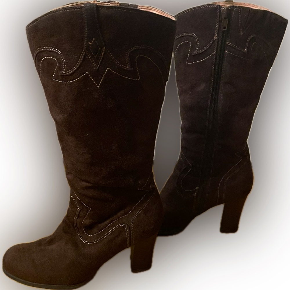 Brown Suede Designed Block Heeled Zip Up Boots